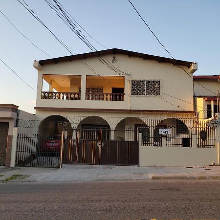 فندق Casa Altamira سان بيدرو سولا المظهر الخارجي الصورة