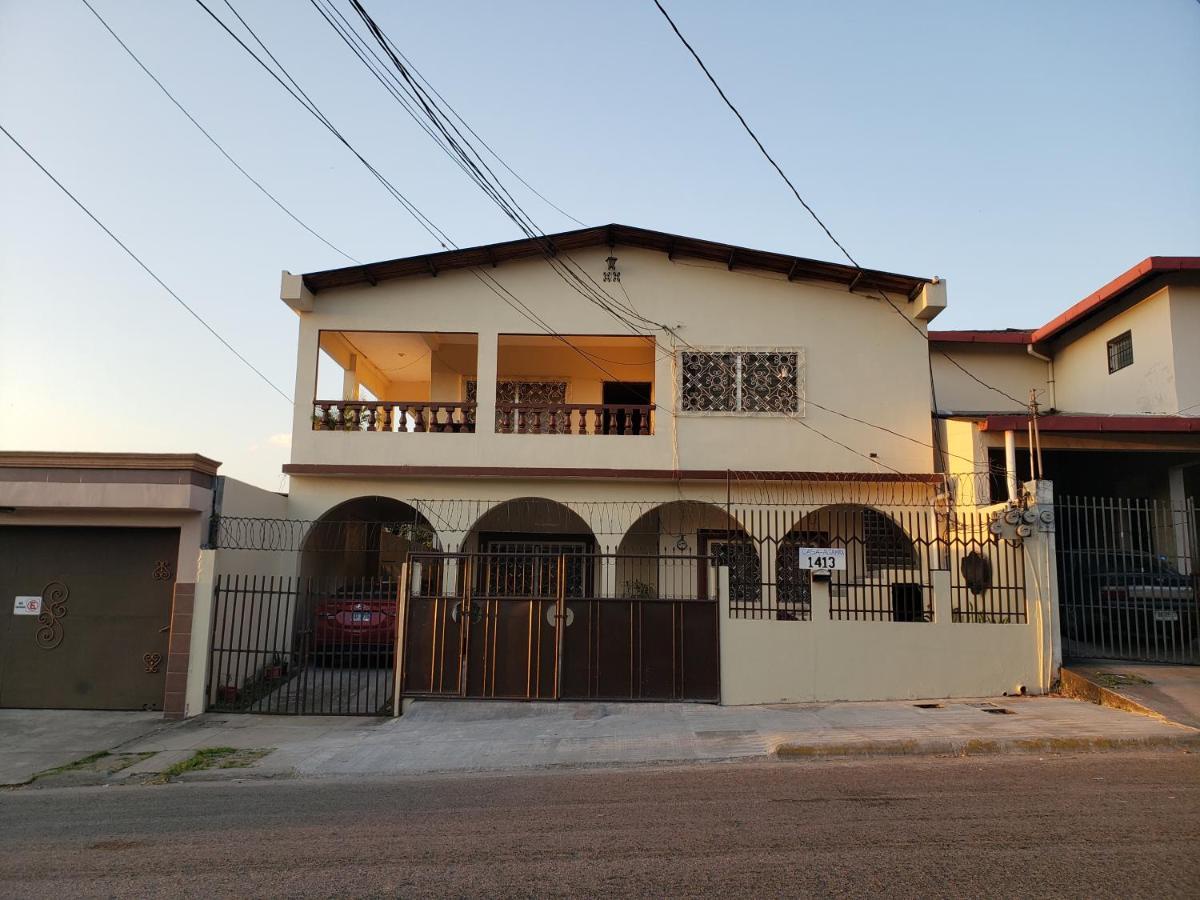 فندق Casa Altamira سان بيدرو سولا المظهر الخارجي الصورة